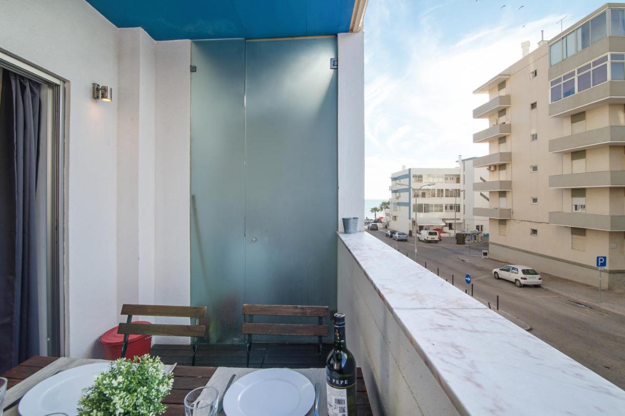 Modern Apartment By The Sea Quarteira Bagian luar foto