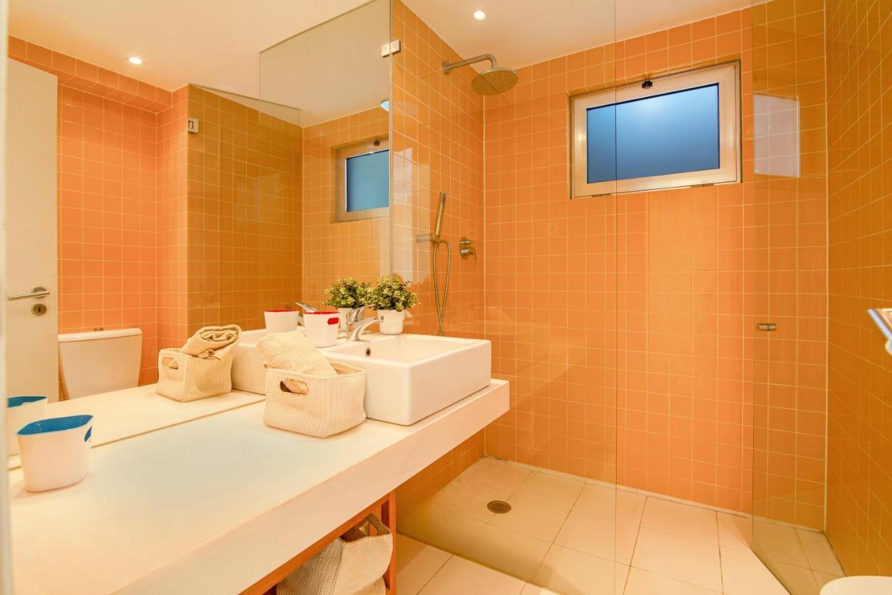 Modern Apartment By The Sea Quarteira Bagian luar foto