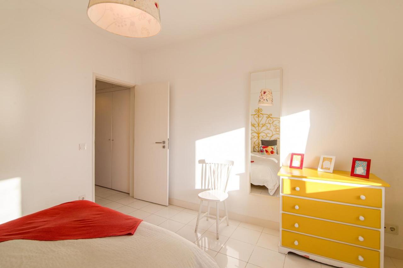 Modern Apartment By The Sea Quarteira Bagian luar foto